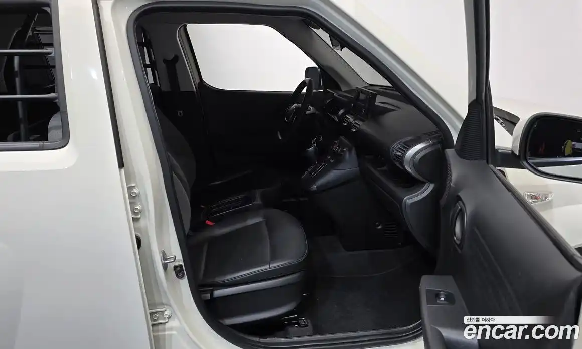 Hyundai Casper 2023 1.0 Автомат в Москве № 113669, фото 11