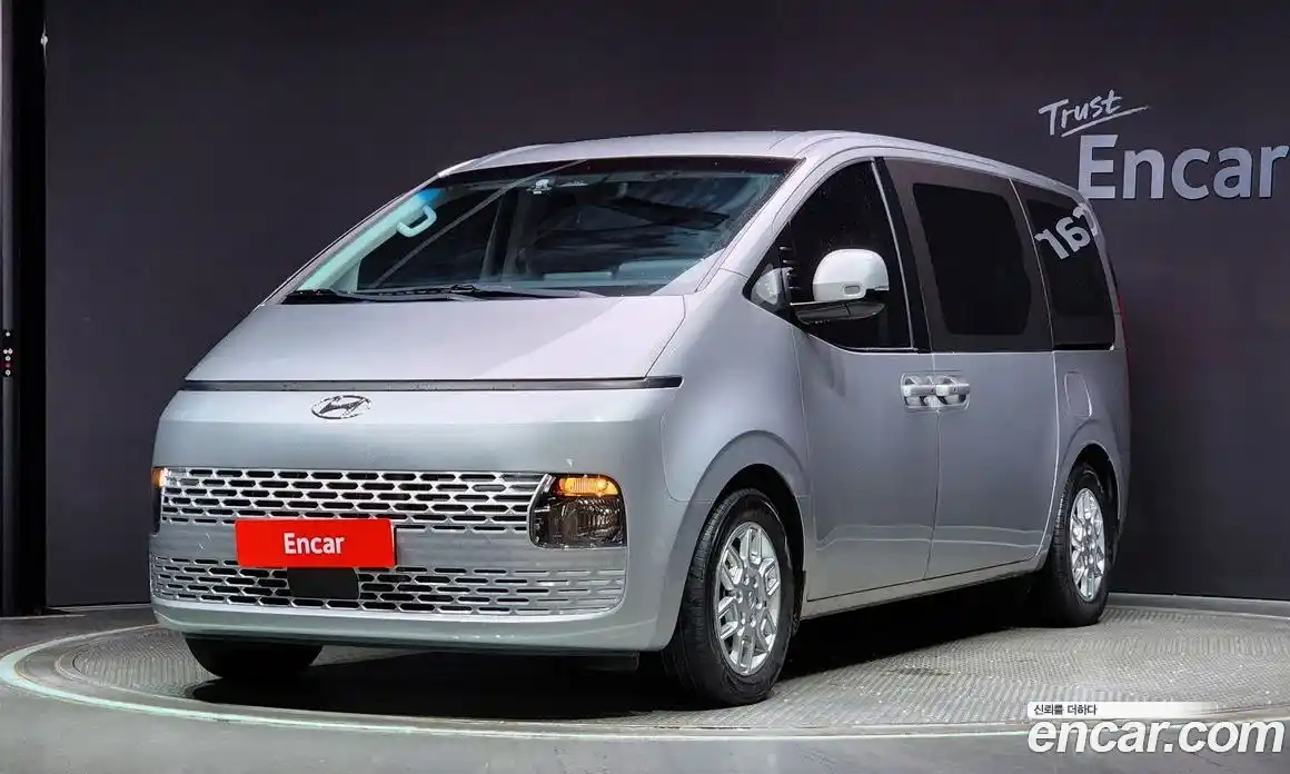 Hyundai Staria 2022 2.2 Автомат в Москве № 11397, фото 1