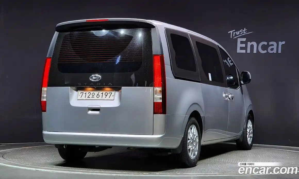 Hyundai Staria 2022 2.2 Автомат в Москве № 11397, фото 2