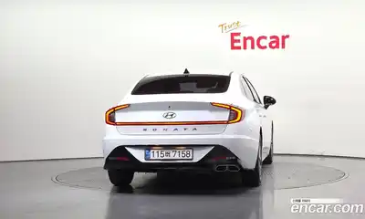 Hyundai Sonata 2022 1.6 Автомат в Москве № 11965, миниатюра 4