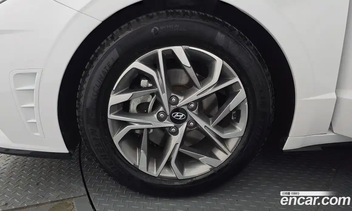 Hyundai Sonata 2022 1.6 Автомат в Москве № 11965, фото 5