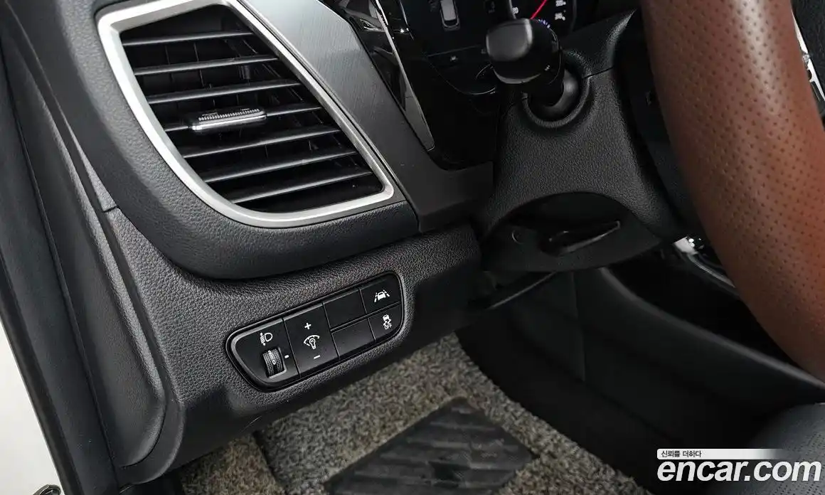 Kia Seltos 2023 1.6 Автомат в Москве № 124651, фото 16