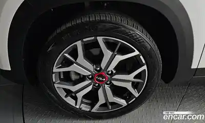 Kia Seltos 2023 1.6 Автомат в Москве № 124651, миниатюра 5