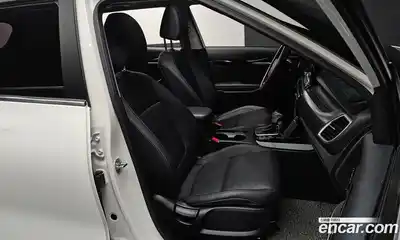 Kia Seltos 2023 1.6 Автомат в Москве № 124651, миниатюра 10