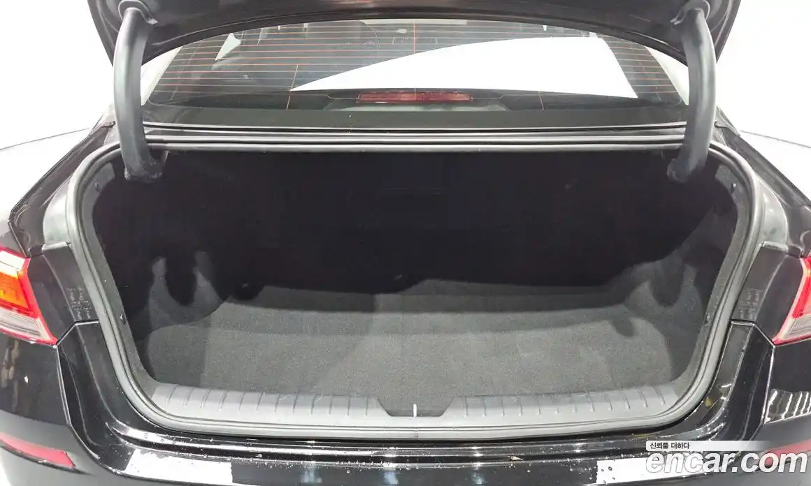 Kia K5 2020 2.0 Автомат в Москве № 124773, фото 20