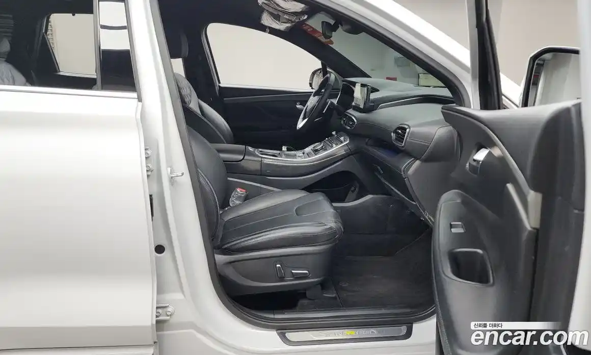 Hyundai Santa Fe 2023 2.5 Автомат в Москве № 126934, фото 11