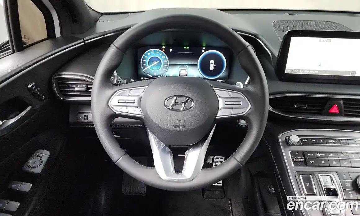 Hyundai Santa Fe 2023 2.5 Автомат в Москве № 126934, фото 13