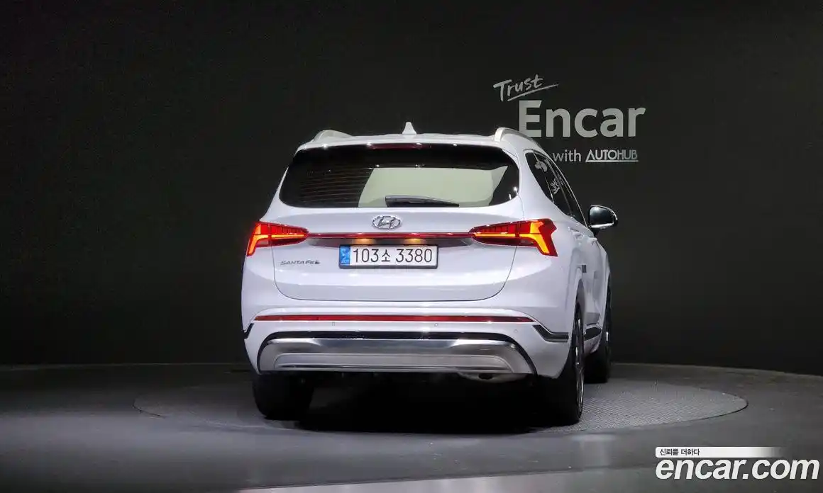 Hyundai Santa Fe 2023 2.5 Автомат в Москве № 126934, фото 4