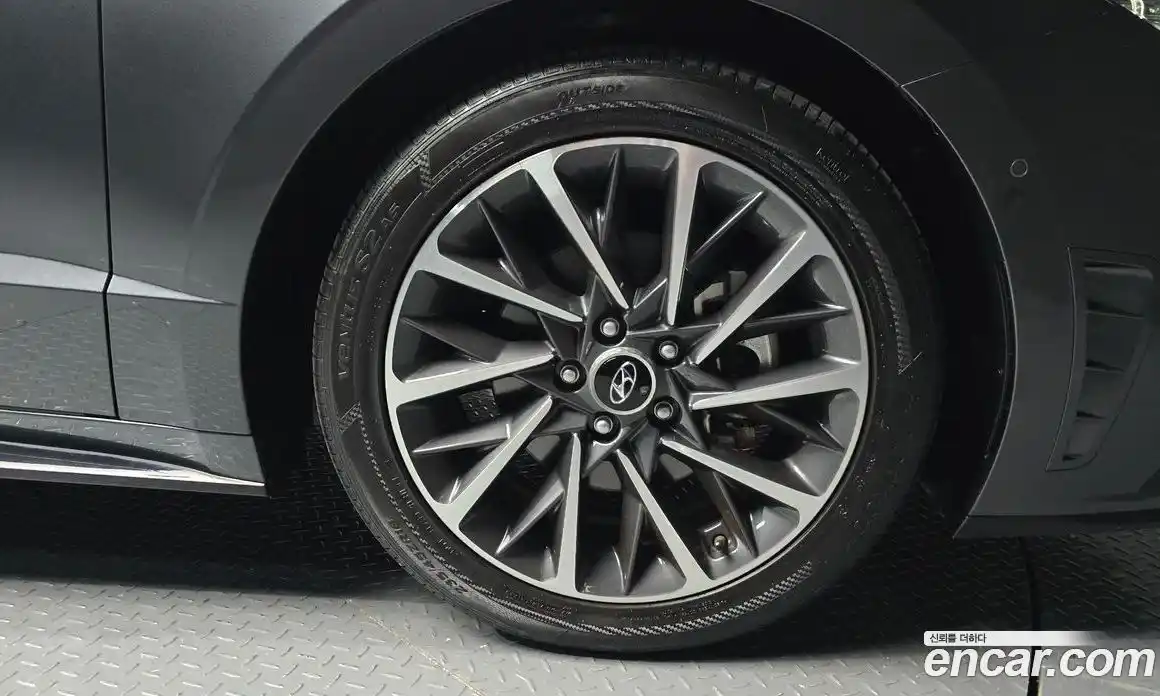 Hyundai Sonata 2020 1.6 Автомат в Москве № 127223, фото 5