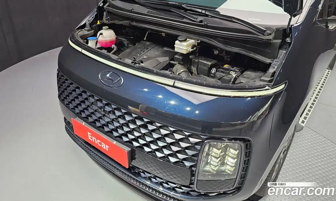 Hyundai Staria 2023 3.5 Автомат в Москве № 127256, фото 6