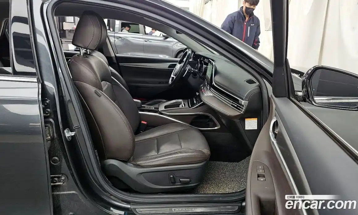 Hyundai Grandeur 2021 2.4 Автомат в Москве № 127279, фото 11