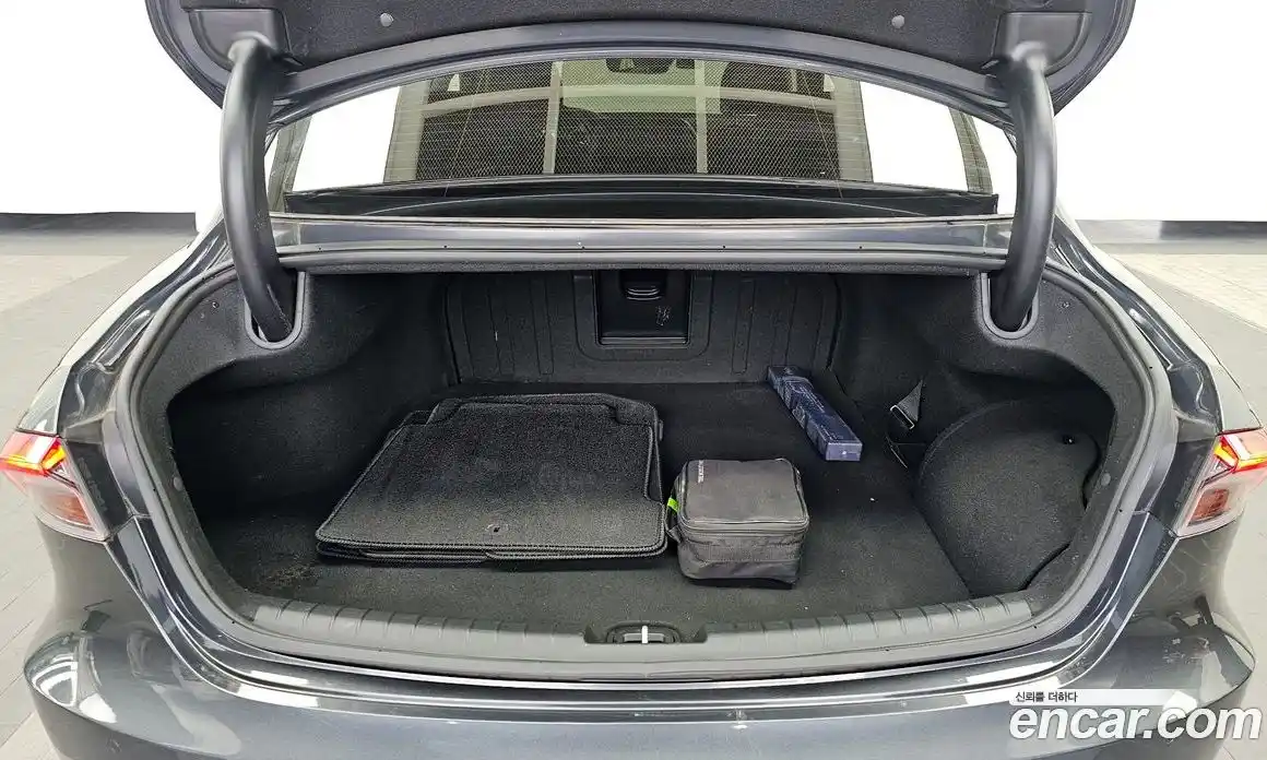 Hyundai Grandeur 2021 2.4 Автомат в Москве № 127279, фото 20