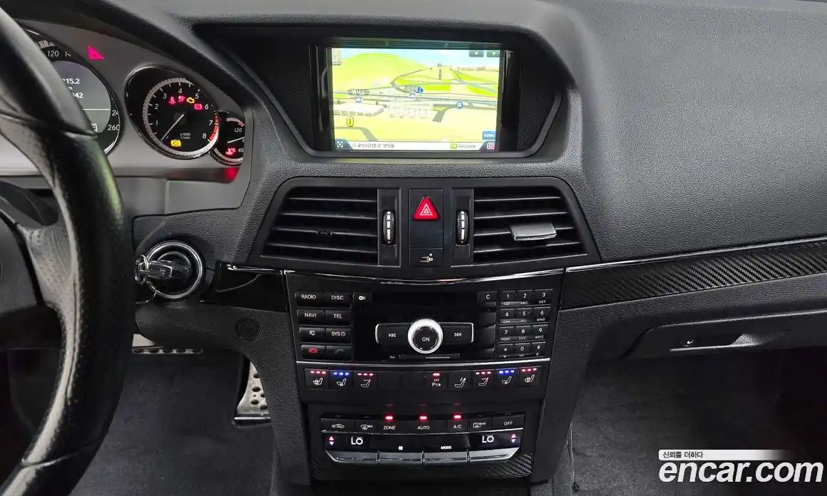 Mercedes-Benz E-Class 2011 3.5 Автомат в Москве № 136924, фото 14