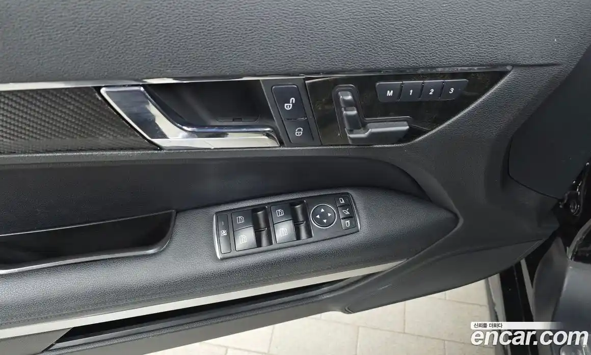 Mercedes-Benz E-Class 2011 3.5 Автомат в Москве № 136924, фото 16