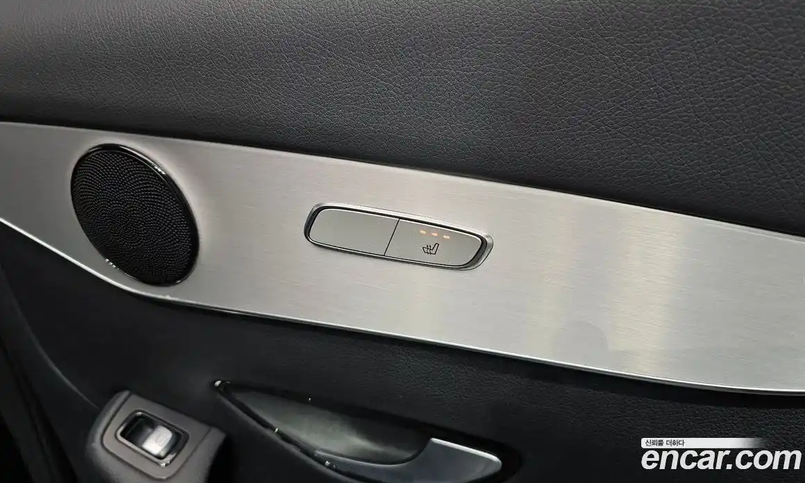 Mercedes-Benz GLC-Class 2018 2.1 Автомат в Москве № 136995, фото 19