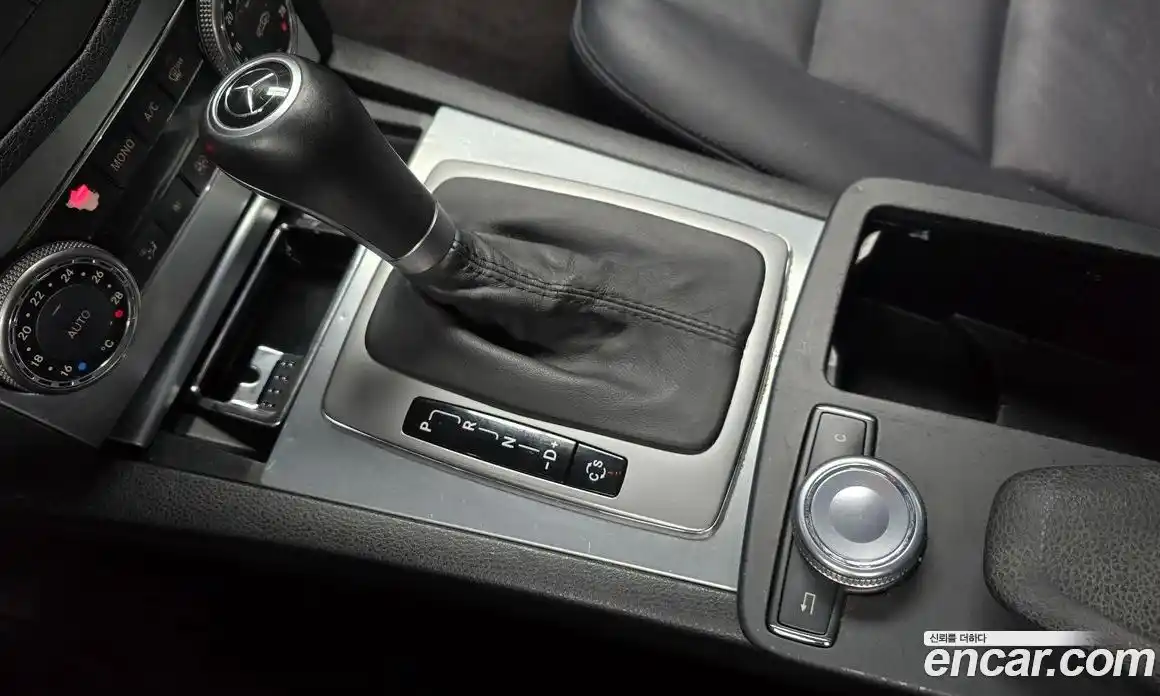 Mercedes-Benz C-Class 2010 1.8 Автомат в Москве № 137056, фото 9