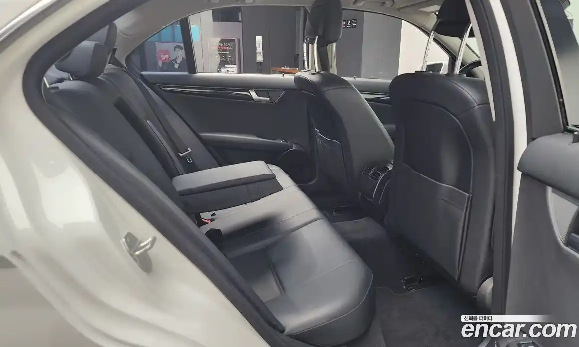 Mercedes-Benz C-Class 2013 1.8 Автомат в Москве № 137078, фото 12