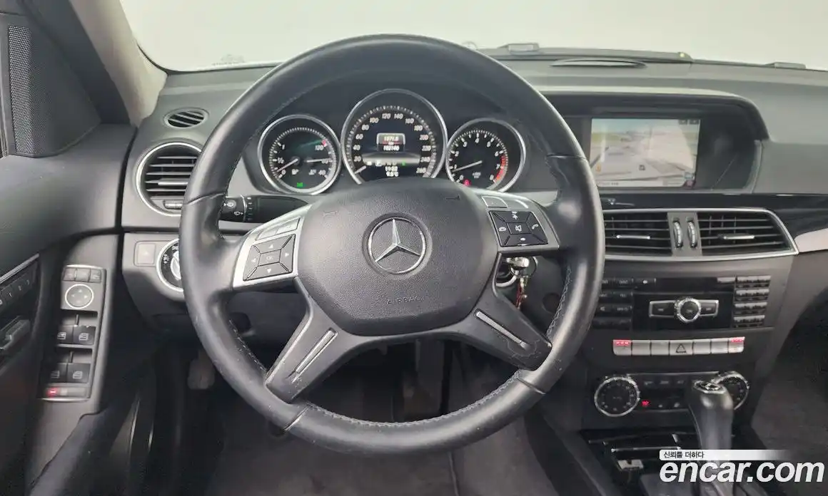 Mercedes-Benz C-Class 2013 1.8 Автомат в Москве № 137078, фото 13