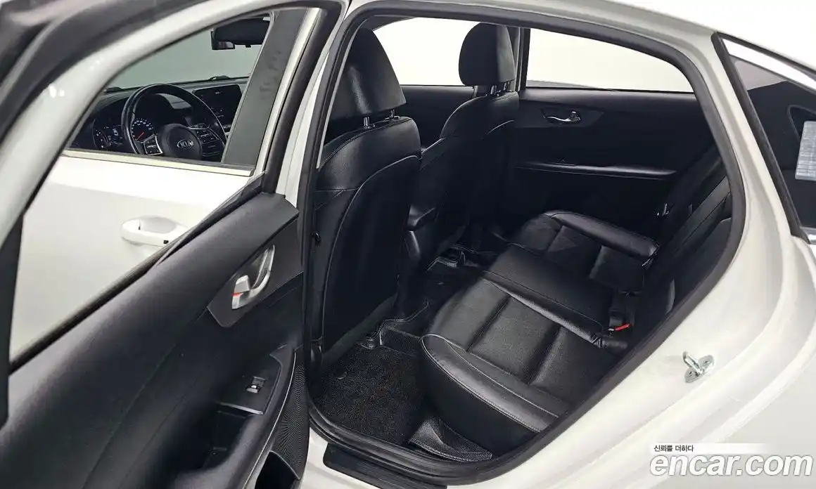 Kia K3 2020 1.6 Автомат в Москве № 13837, фото 11