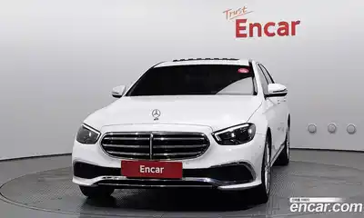 Mercedes-Benz E-Class 2021 2.0 Автомат в Москве № 140627, миниатюра 3