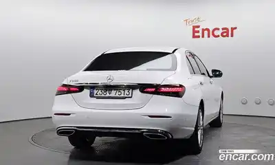 Mercedes-Benz E-Class 2021 2.0 Автомат в Москве № 140627, миниатюра 4