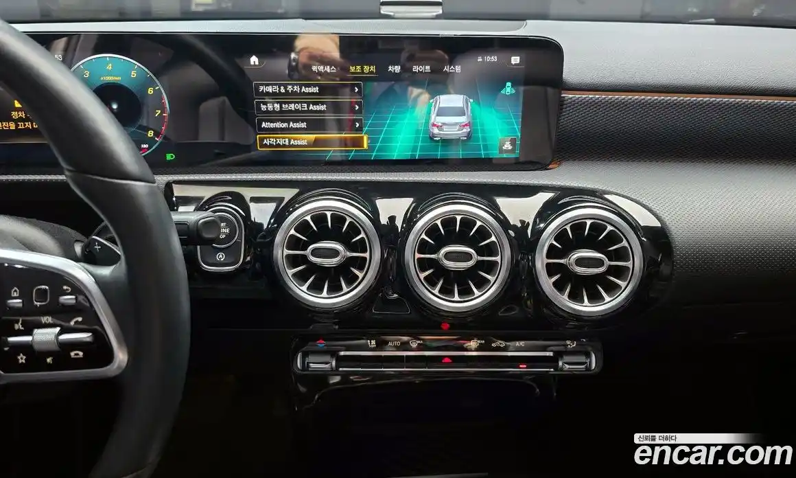 Mercedes-Benz A-Class 2021 2.0 Автомат в Москве № 142749, фото 18