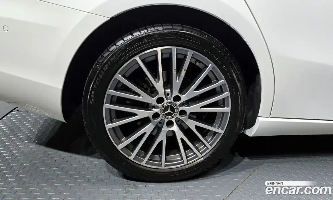 Mercedes-Benz A-Class 2021 2.0 Автомат в Москве № 142749, фото 5