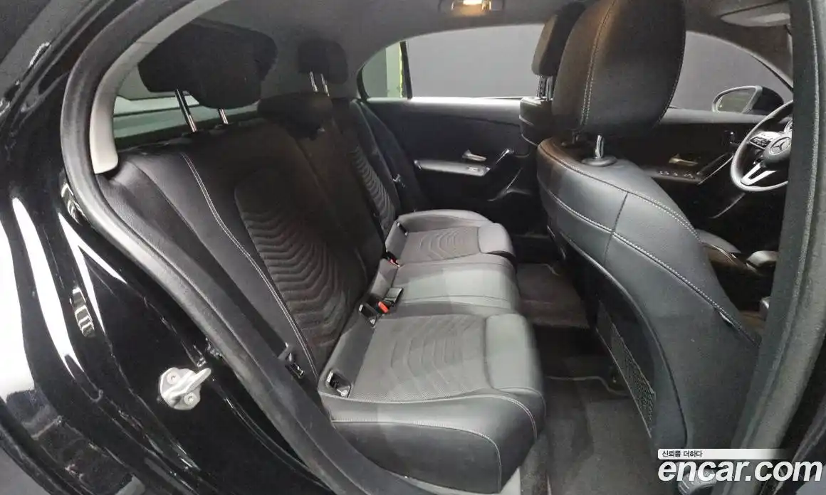 Mercedes-Benz A-Class 2020 2.0 Автомат в Москве № 143698, фото 13