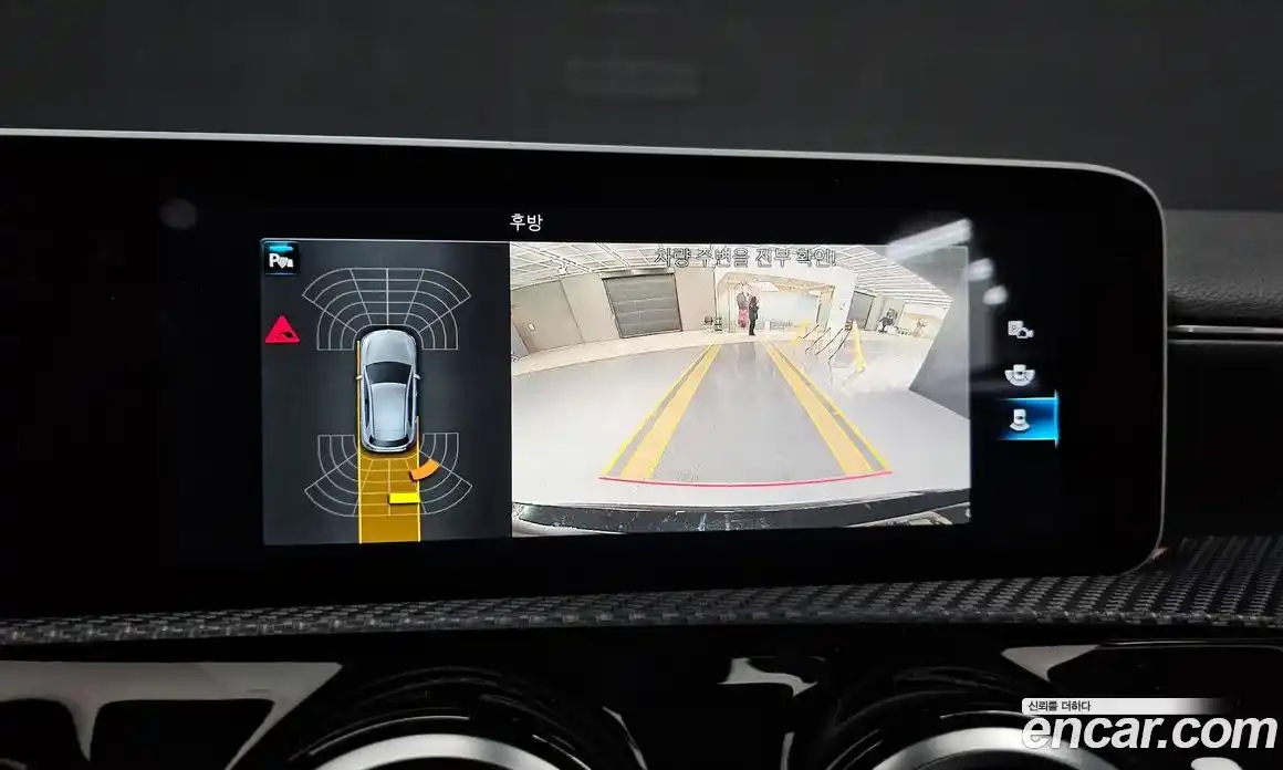 Mercedes-Benz A-Class 2020 2.0 Автомат в Москве № 143698, фото 16