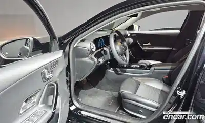 Mercedes-Benz A-Class 2020 2.0 Автомат в Москве № 143698, миниатюра 10