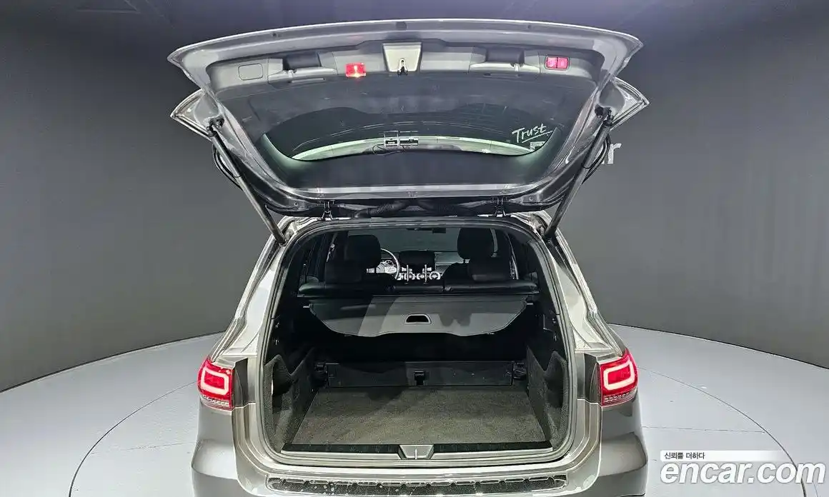 Mercedes-Benz GLB-Class 2020 2.0 Автомат в Москве № 143699, фото 20