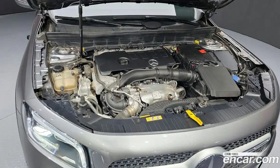 Mercedes-Benz GLB-Class 2020 2.0 Автомат в Москве № 143699, фото 6