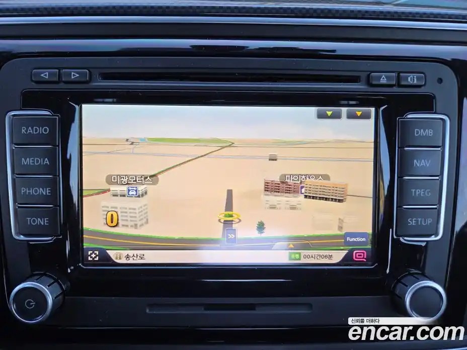 Volkswagen Beatle 2013 2.0 Автомат в Москве № 147051, фото 14