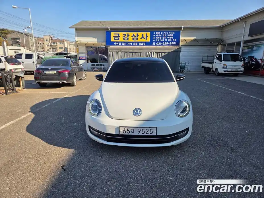Volkswagen Beatle 2013 2.0 Автомат в Москве № 147051, фото 3