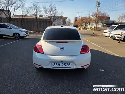 Volkswagen Beatle 2013 2.0 Автомат в Москве № 147051, миниатюра 4