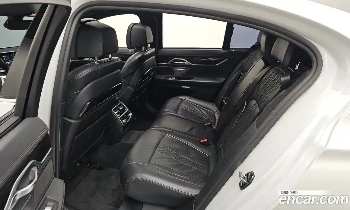 BMW 7-Series 2018 3.0 Автомат в Москве № 159635, фото 11