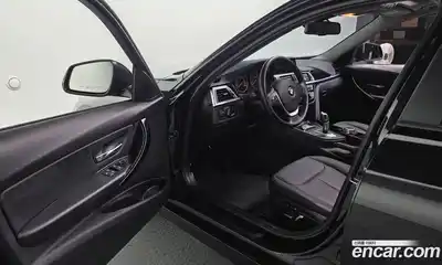 BMW 3-Series 2017 2.0 Автомат в Москве № 159714, миниатюра 10