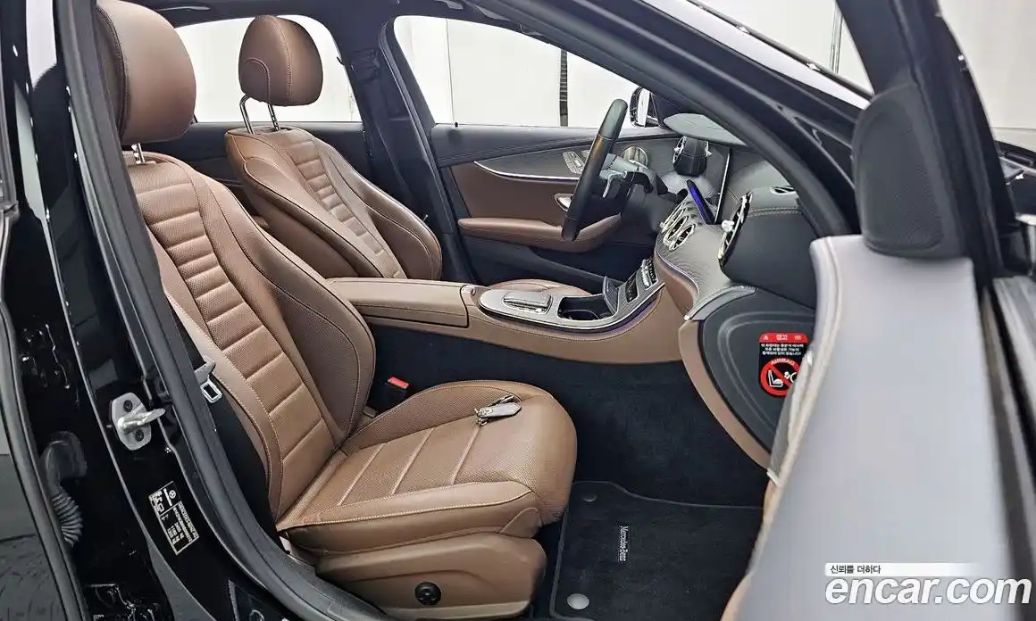 Mercedes-Benz E-Class 2022 2.0 Автомат в Москве № 160593, фото 11