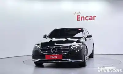 Mercedes-Benz E-Class 2022 2.0 Автомат в Москве № 160593, миниатюра 3