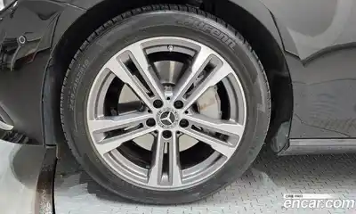 Mercedes-Benz E-Class 2022 2.0 Автомат в Москве № 160593, миниатюра 5