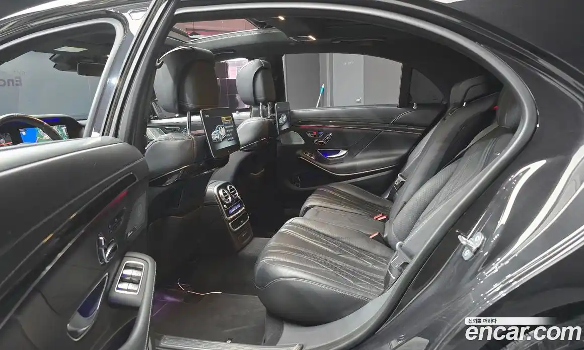 Mercedes-Benz S-Class 2018 4.0 Автомат в Москве № 161906, фото 12