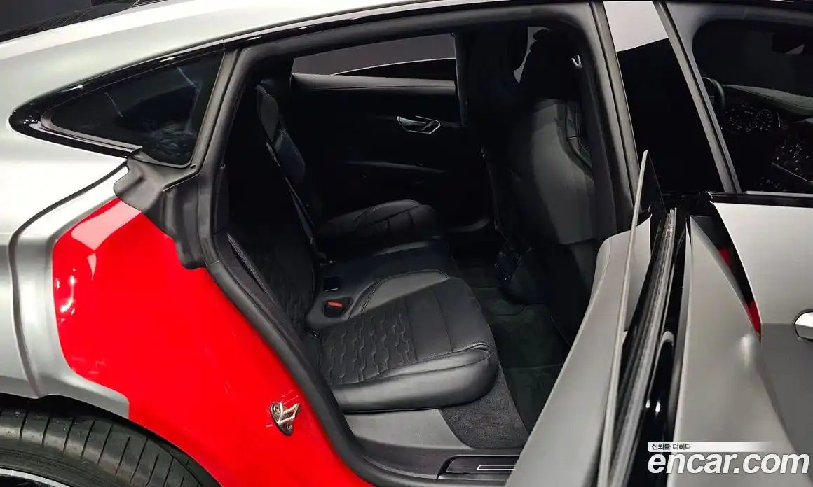 Audi e-tron GT 2022 0.1 Автомат в Москве № 162516, фото 11