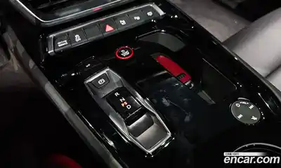 Audi e-tron GT 2022 0.1 Автомат в Москве № 162516, миниатюра 9