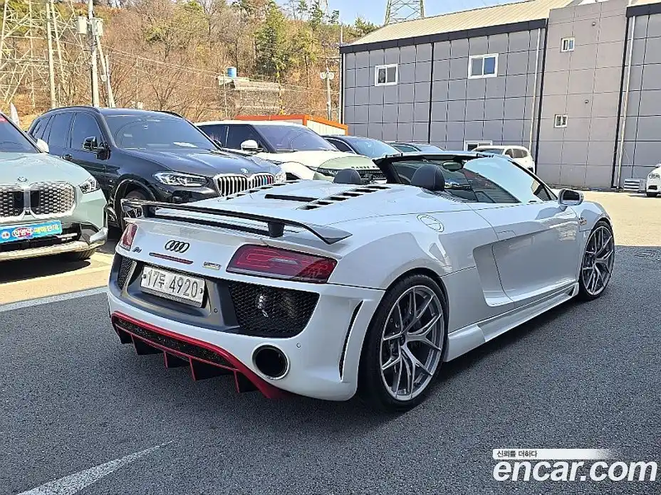 Audi R8 2015 5.2 Автомат в Москве № 162926, фото 4