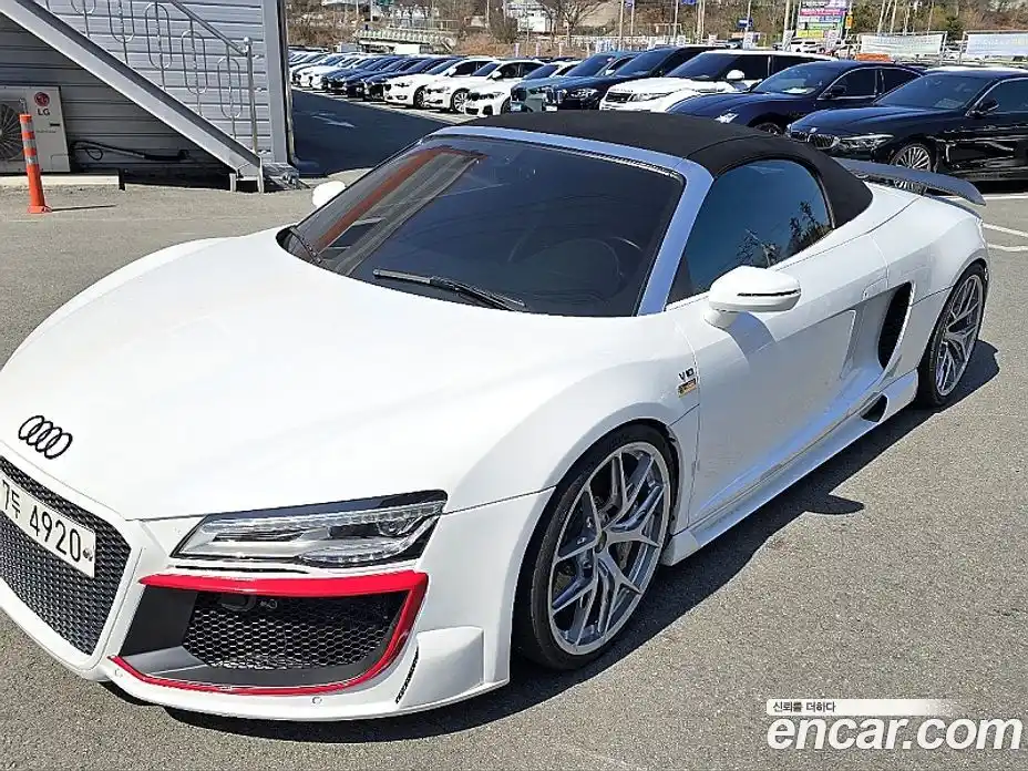 Audi R8 2015 5.2 Автомат в Москве № 162926, фото 9