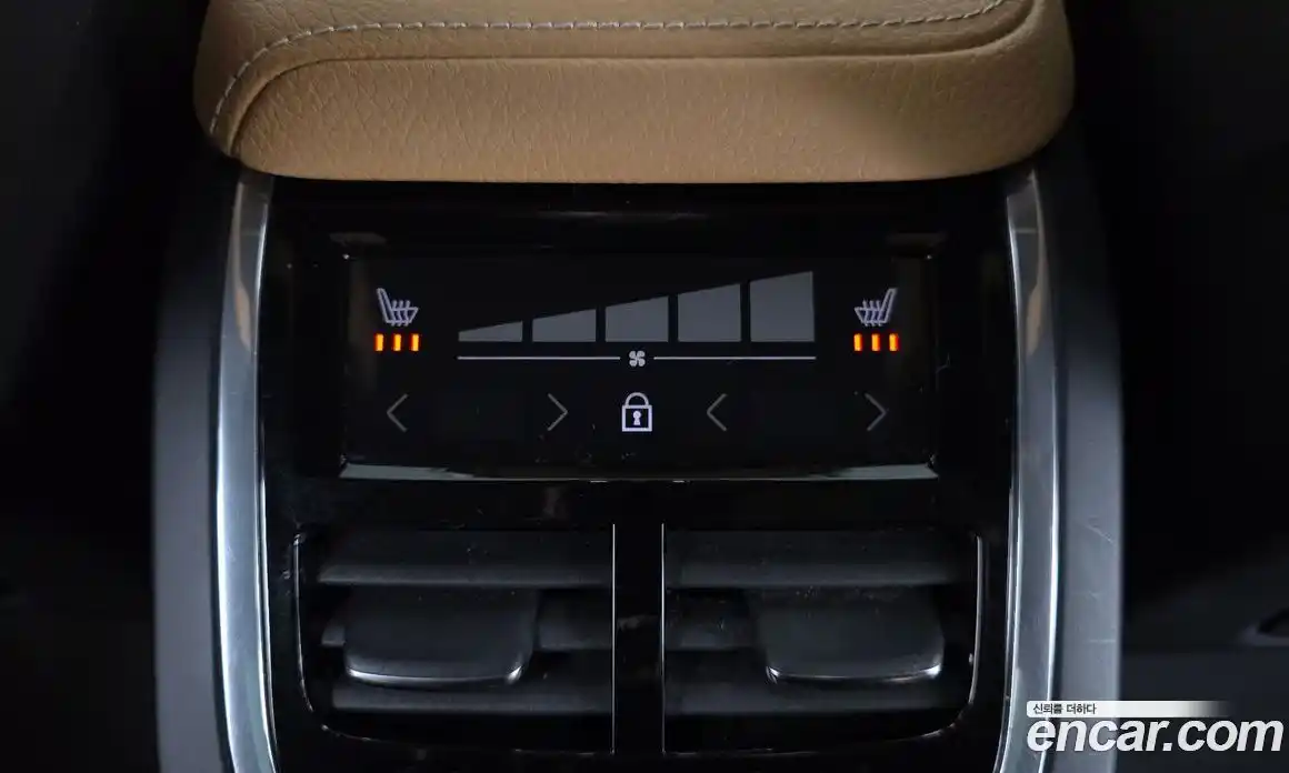 Volvo XC60 2019 2.0 Автомат в Москве № 164602, фото 19