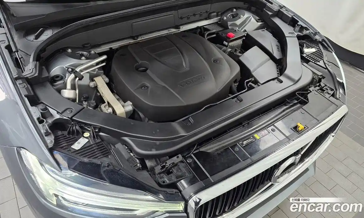 Volvo XC60 2019 2.0 Автомат в Москве № 164602, фото 6