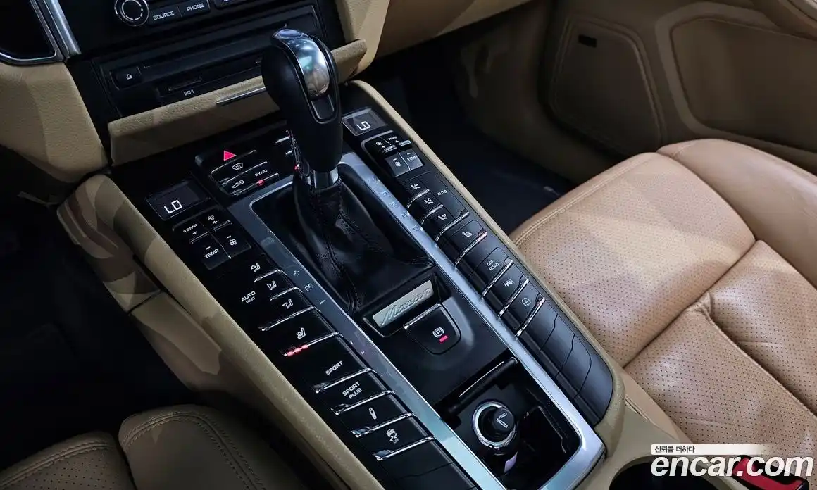 Porsche Macan 2018 2.0 Автомат в Москве № 165451, фото 9