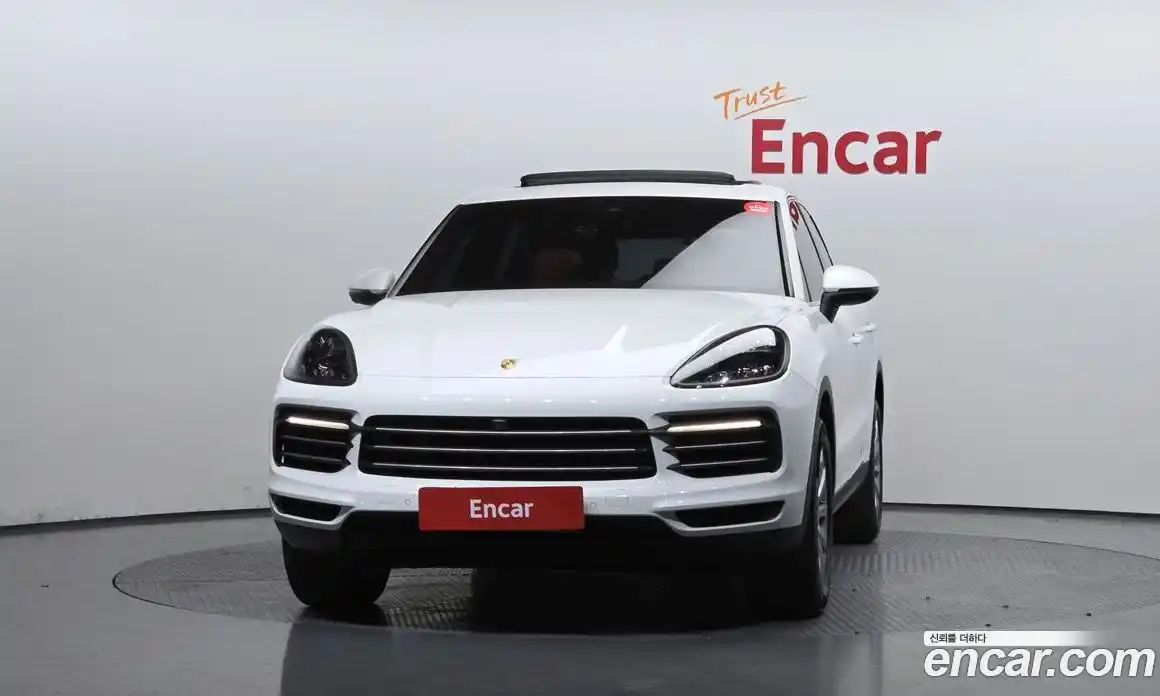 Porsche Cayenne 2019 3.0 Автомат в Москве № 165696, фото 3