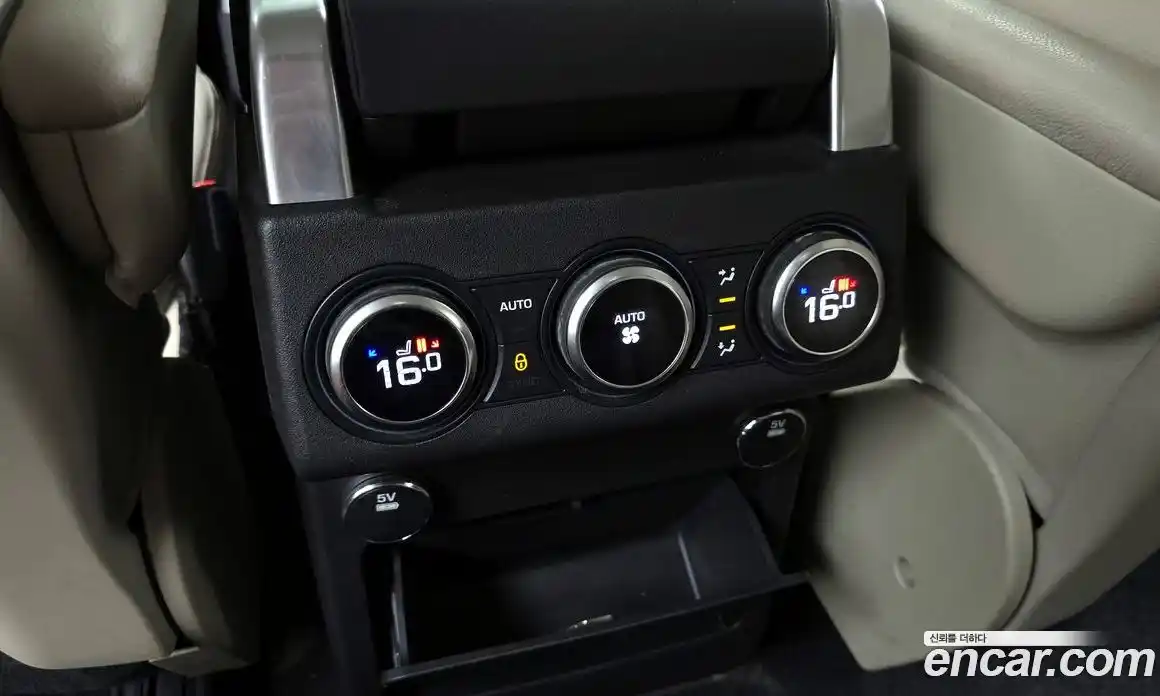 Land Rover Discovery 2017 2.0 Автомат в Москве № 166527, фото 19